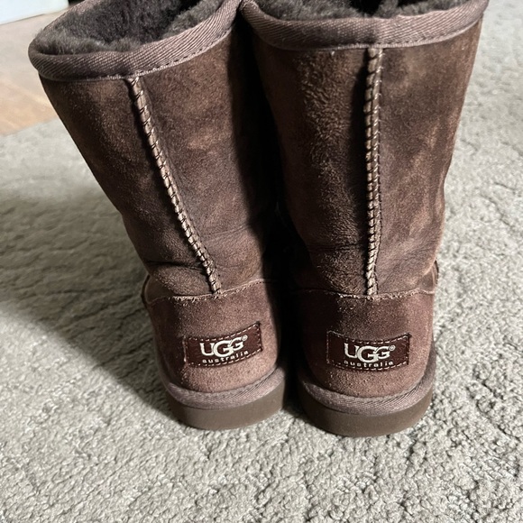 Classic short UGGs (used), No box ☹️ - Picture 3 of 4